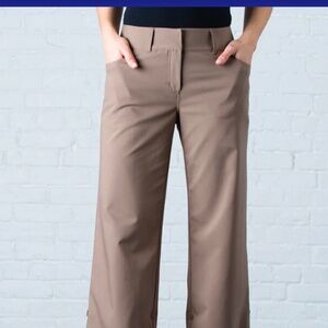 Crane & lion wide leg pant. Size 6. Caribou. NWT